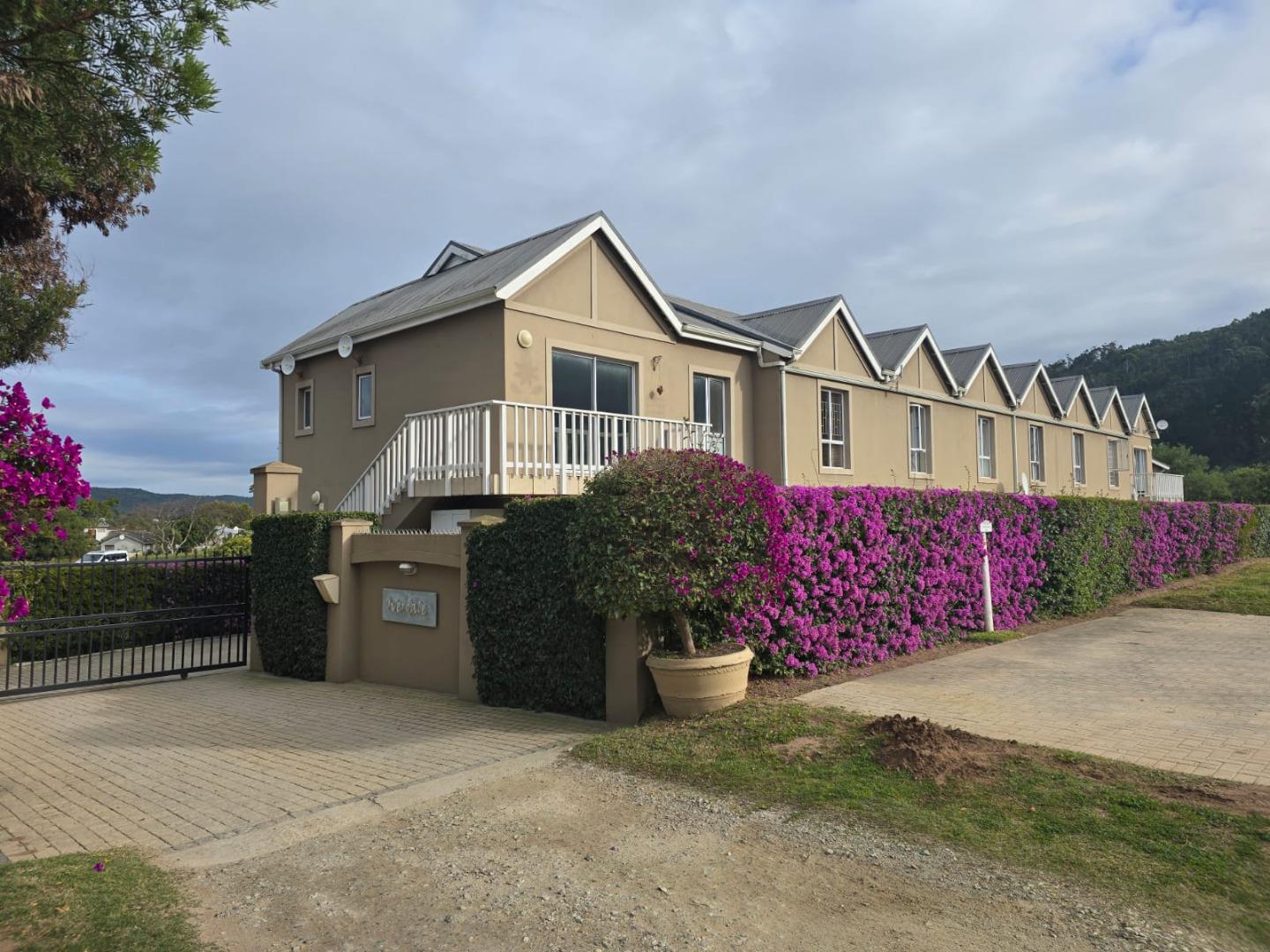 2 Bedroom Apartment for Sale - Western Cape